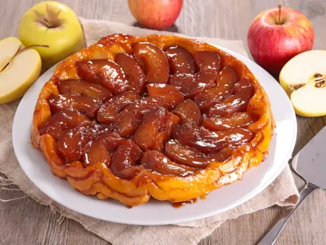 At the table: Tarte tatin