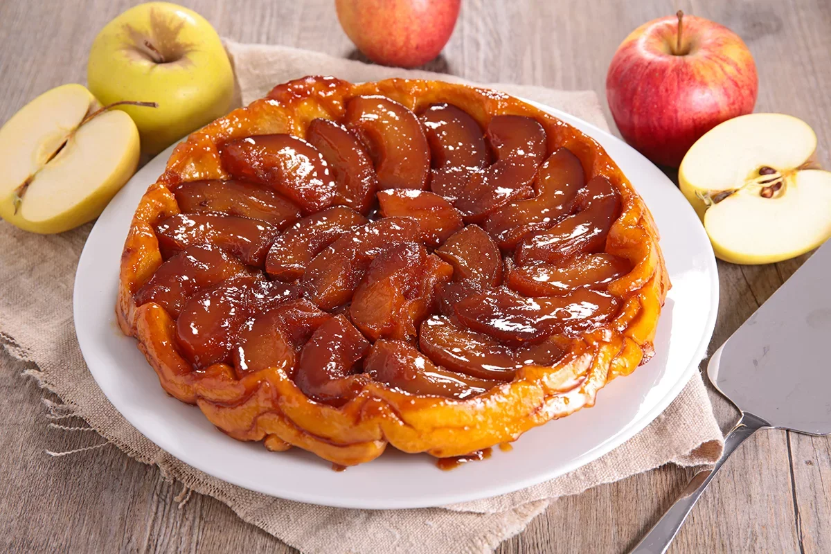 At the table: Tarte tatin